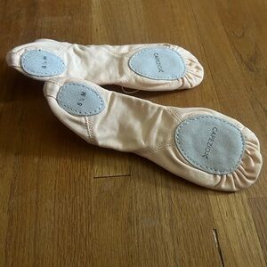 Capezio “Juliet” Canvas Split Sole Ballet Slippers - Size 8.5 Adult - New